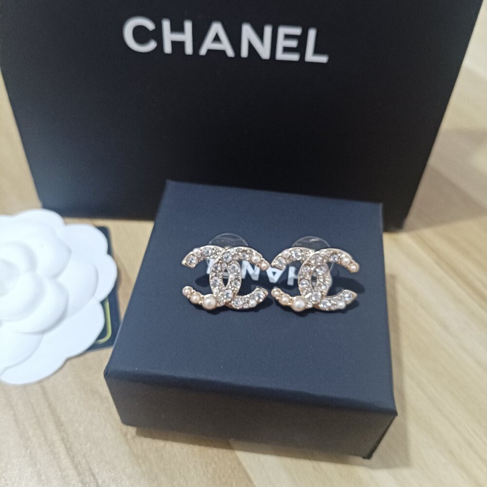 Chanel Fashion Women's earrings